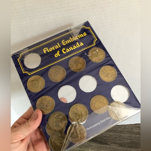 Vtg Shell Canada Collectors Coin Set - Picture 8 of 12
